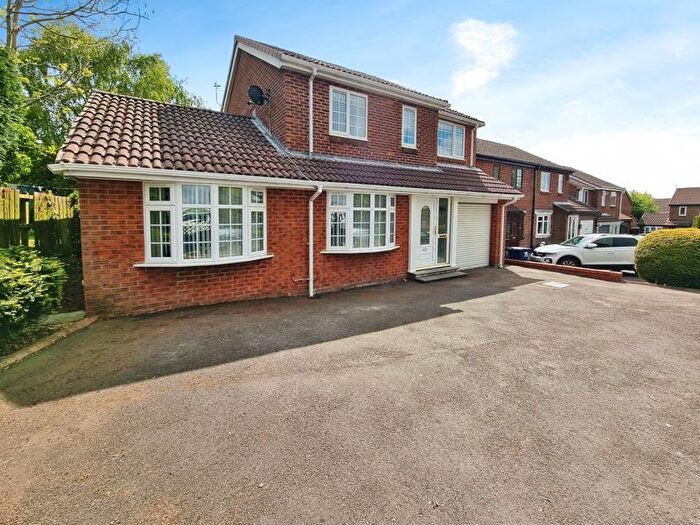 4 Bedroom Detached House To Rent In Grosvenor Way, Newcastle Upon Tyne, NE5