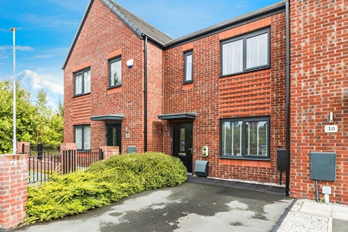 2 Bedroom Terraced House For Sale In Keele Walk, Manchester, M40