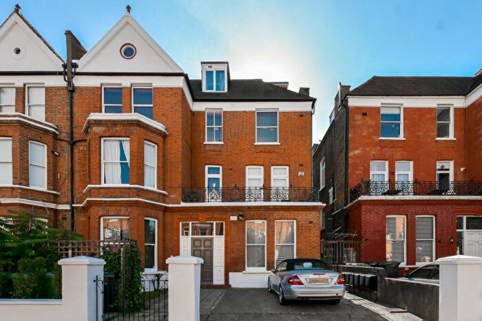 2 Bedroom Flat To Rent In Canfield Gardens West Hampstead, NW6