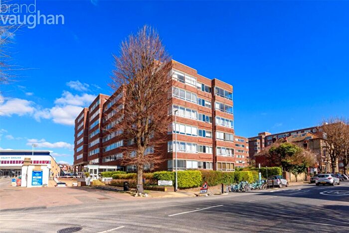 2 Bedroom Flat To Rent In Eaton Road, Hove, East Sussex, BN3