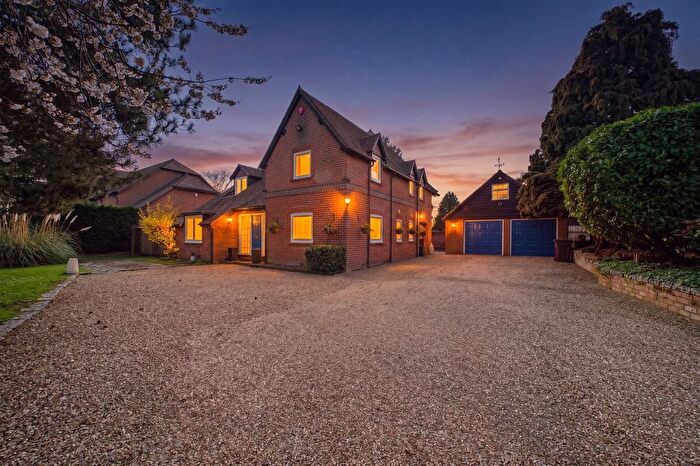 5 Bedroom Detached House For Sale In Bluebell Meadow, Winnersh, Wokingham, Berkshire, RG41