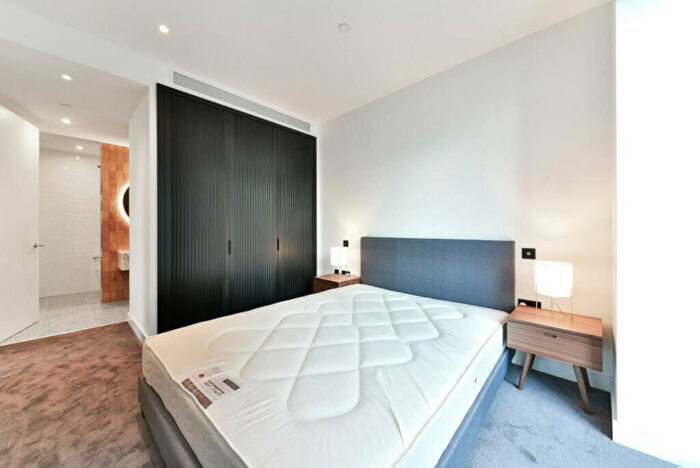 1 Bedroom Apartment To Rent In Legacy Building, Embassy Gardens, SW11