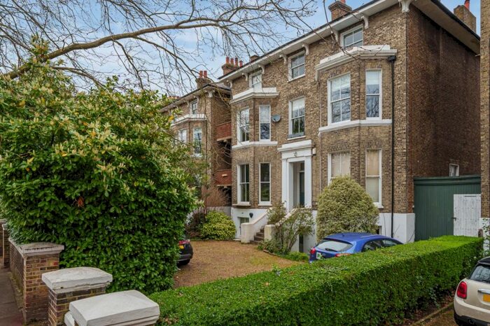 2 Bedroom Flat To Rent In St. Johns Park London, SE3