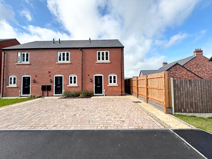 2 Bedroom Semi-Detached House To Rent In Meadowfields View, Swanwick, Derby, DE55