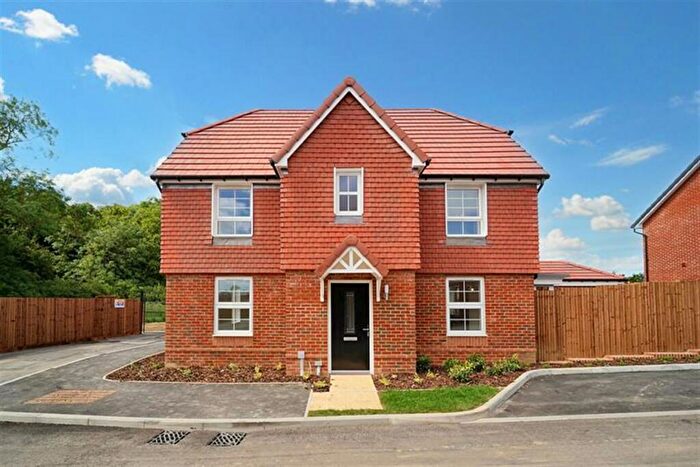 4 Bedroom Detached House To Rent In Bedroom Detached House In Dragon Way Sturry, CT2