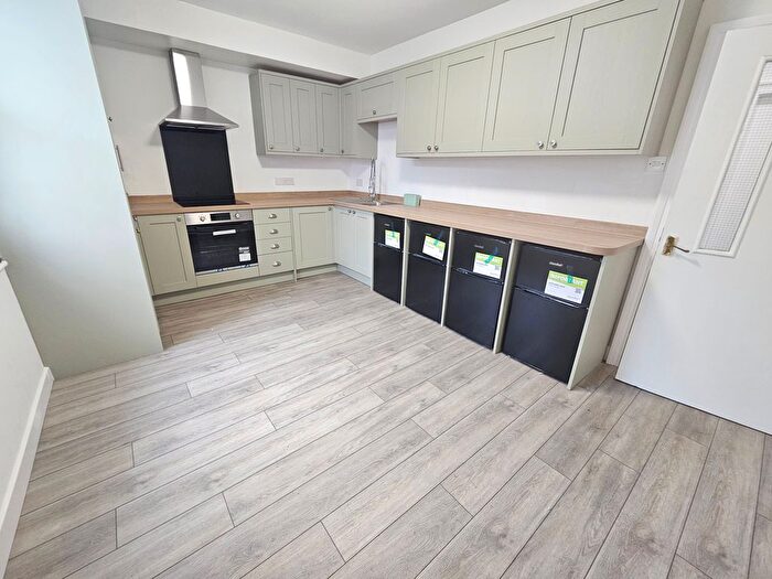 Studio To Rent In Ashford Road, Maidstone, ME14