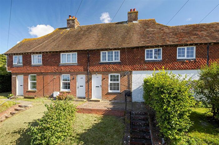 3 Bedroom Terraced House To Rent In The Street, Adisham, Canterbury, CT3