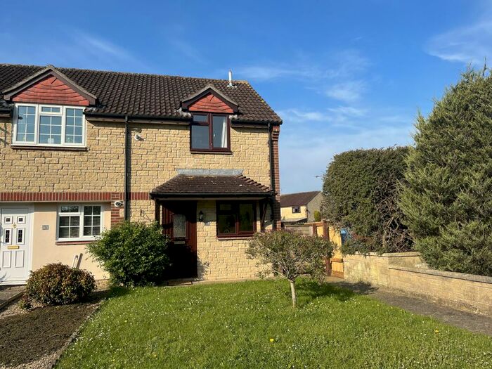 2 Bedroom House To Rent In Hillingdon Court, Yeovil, BA21