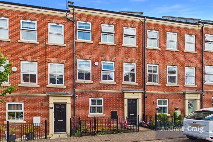 4 Bedroom Town House For Sale In Brass Thill Way, South Shields, NE33