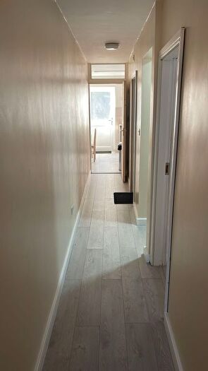 2 Bedroom End Of Terrace House To Rent In South Roundhay, Birmingham, B33