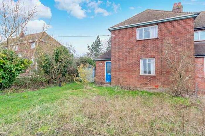 3 Bedroom Semi-Detached House For Sale In 104 West Street, North Creake, NR21