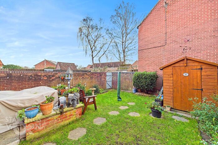 3 Bedroom Terraced House For Sale In Toftes Place, Bowthorpe, Norwich, NR5
