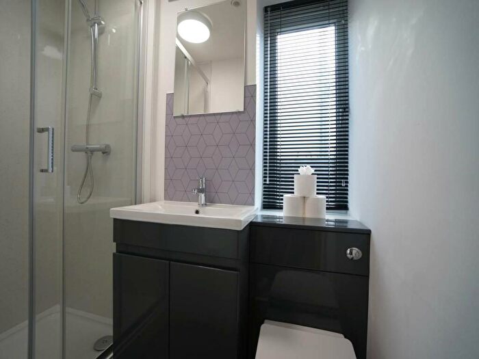 1 Bedroom Apartment To Rent In Farrar Road, Bangor, LL57