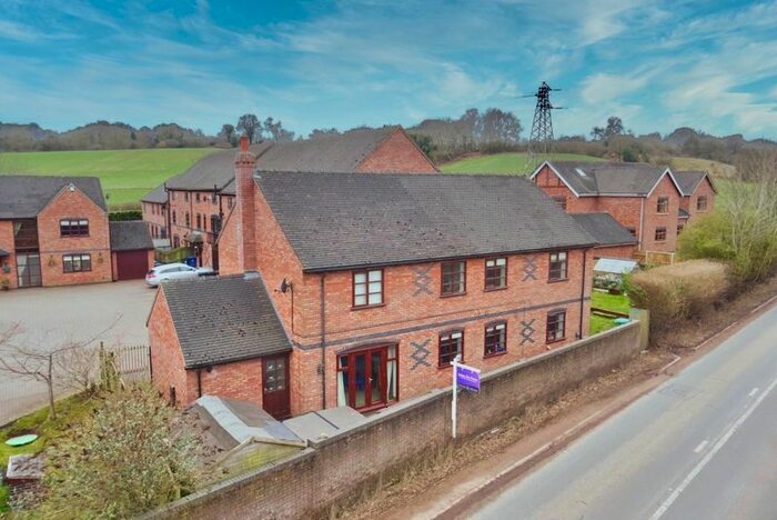 4 Bedroom Detached House For Sale In Stableford, Newcastle-Under-Lyme, ST5