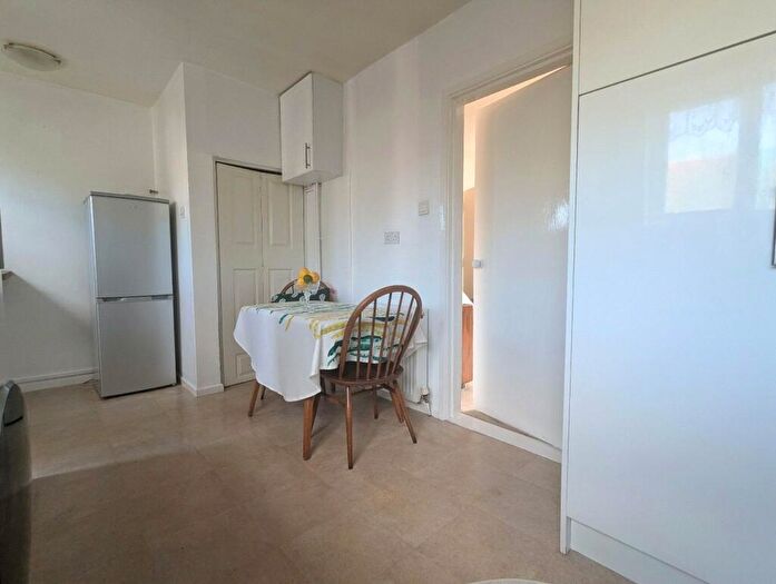 2 Bedroom End Of Terrace House For Sale In Richmond Road, Lee-On-The-Solent, Hampshire, PO13