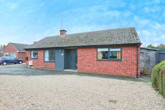 Detached Bungalow For Sale In Burnell Close, Bidford-On-Avon, Alcester, B50
