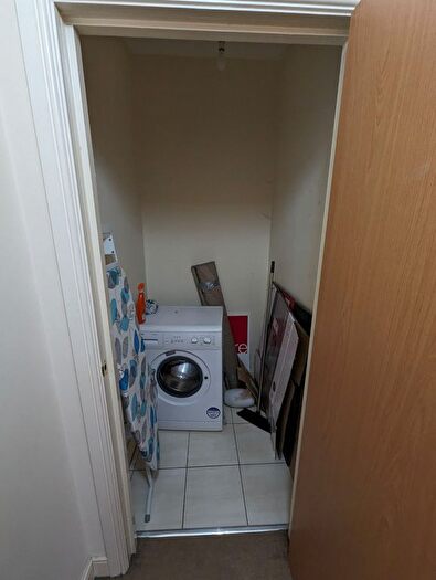 2 Bedroom Flat To Rent In Apartment, Sir Thomas Street, Liverpool, L1