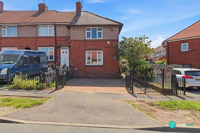 2 Bedroom End Of Terrace House For Sale In Spinkhill Road, Sheffield, S13
