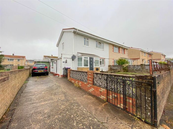 3 Bedroom Semi-Detached House For Sale In Gwyn Crescent, Varteg, Pontypool, NP4