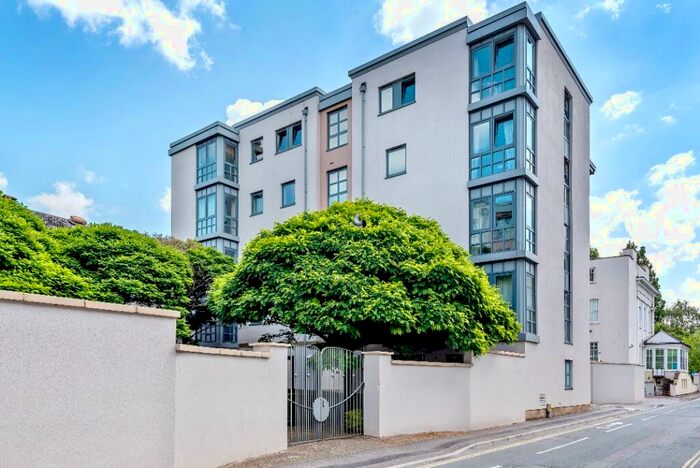 2 Bedroom Flat To Rent In Imperial Lane, Cheltenham, GL50