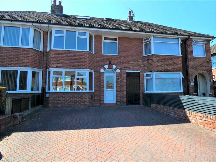 Houses for sale & to rent in FY2 9AB, Queens Promenade, Bispham Blackpool