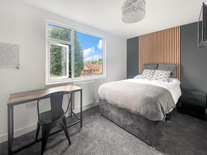 1 Bedroom Flat To Rent In Room, Queens Road East, Beeston, Nottingham, Nottinghamshire, NG9