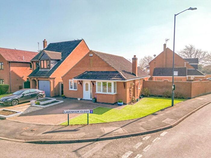 2 Bedroom Detached Bungalow For Sale In Lavenham Close, Nuneaton, CV11