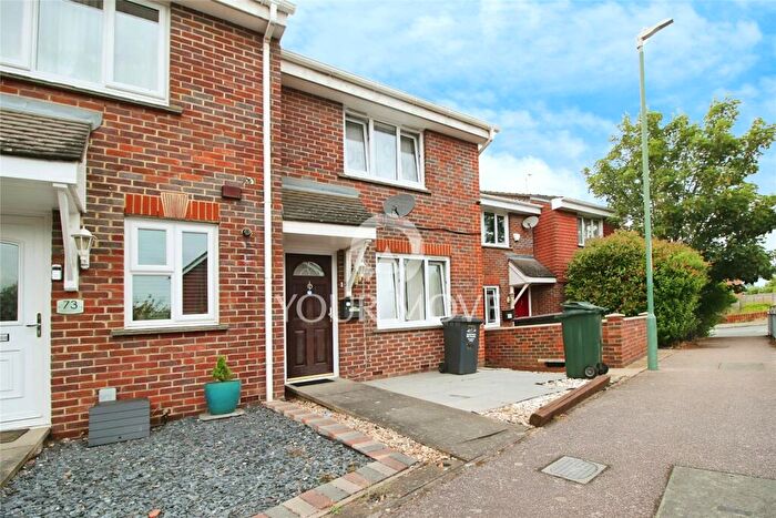 3 Bedroom End Of Terrace House To Rent In Joyce Green Lane, Dartford, Kent, DA1