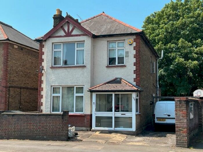 3 Bedroom Detached House To Rent In Station Road, West Drayton, UB7