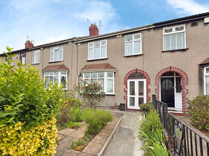 3 Bedroom Terraced House For Sale In Chewton Close, Fishponds, Bristol, BS16