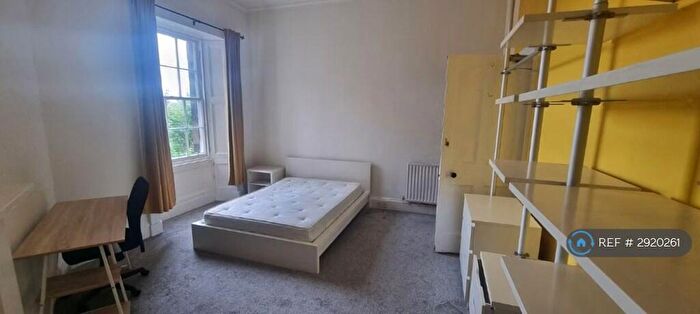 6 Bedroom Flat To Rent In Edinburgh, Edinburgh, EH8