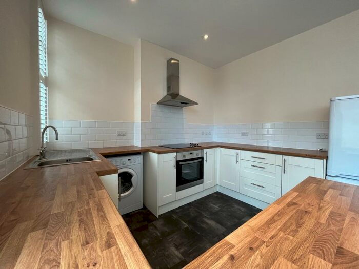 3 Bedroom Apartment To Rent In Lord Street, Southport, Merseyside, PR8