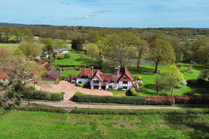 6 Bedroom Detached House To Rent In Prettymans Lane, Edenbridge, TN8
