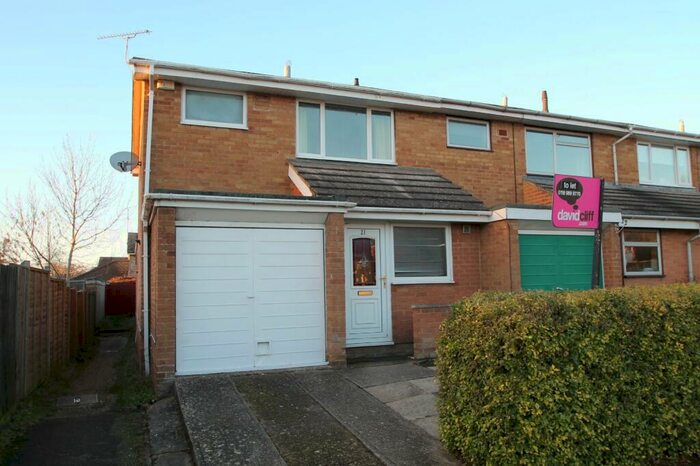 3 Bedroom Terraced House To Rent In St. Pauls Gate, Wokingham, RG41