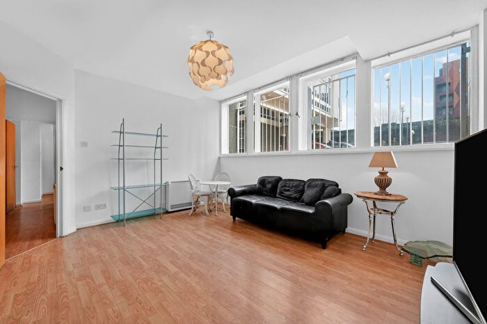 2 Bedroom Flat For Sale In Metro Central Heights, Newington Causeway, SE1