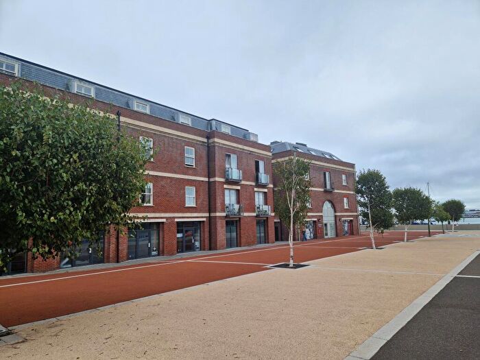 2 Bedroom Apartment To Rent In The Malthouse Apartments, Salt Meat Lane, Gosport, Hampshire, PO12