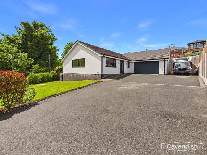 3 Bedroom Detached Bungalow For Sale In Ffrwd Road, Cefn-Y-Bedd, Wrexham, LL12