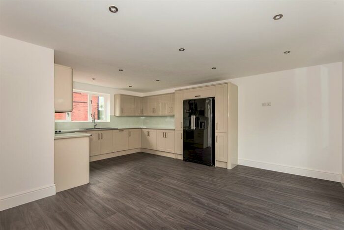 4 Bedroom House To Rent In Welwyn Close, East Markham, Newark, NG22