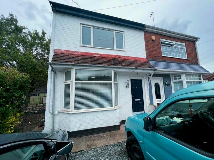 2 Bedroom Semi-Detached House To Rent In Kirkham Drive, Hull, HU5