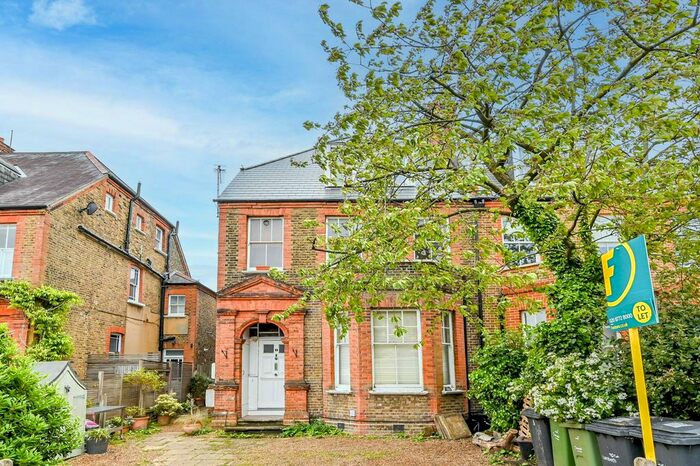 1 Bedroom Flat To Rent In Killieser Avenue, Streatham Hill, London, SW2