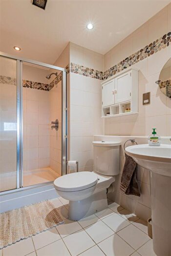 2 Bedroom Apartment To Rent In Bute Terrace, City Centre, CF10