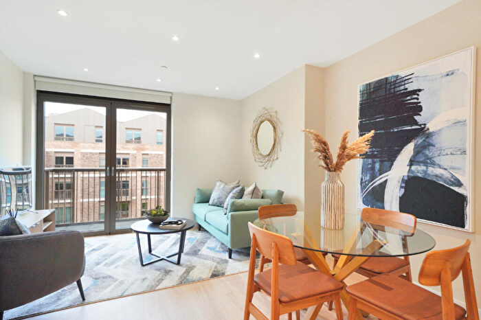 1 Bedroom Apartment To Rent In The Oakgate, KT22