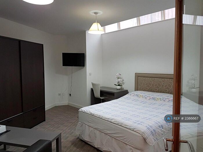 Studio To Rent In Cobourg Street, Manchester, M1