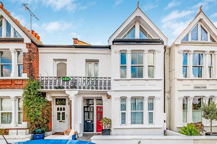 3 Bedroom Maisonette For Sale In Lonsdale Road, Barnes, London, SW13