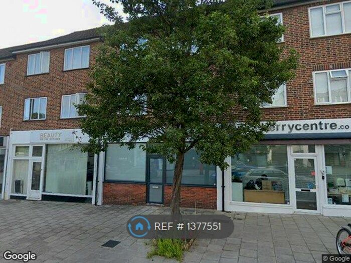 4 Bedroom Flat To Rent In Camellia Lane, Surbiton, KT5