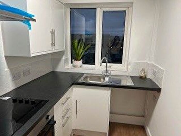 2 Bedroom Flat To Rent In Colville Drive, Bury, BL8