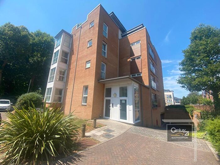 2 Bedroom Flat For Sale In |Ref: |, Alexander Place, The Avenue, Southampton, SO17