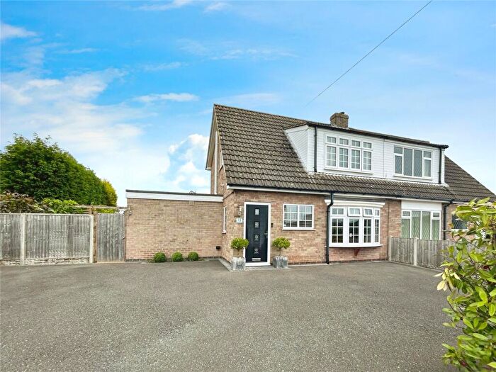 3 Bedroom Semi-Detached House For Sale In Wordsworth Way, Measham, Swadlincote, Leicestershire, DE12