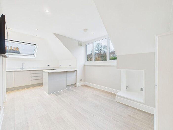 1 Bedroom Flat To Rent In Farnaby Road, Bromley, BR1