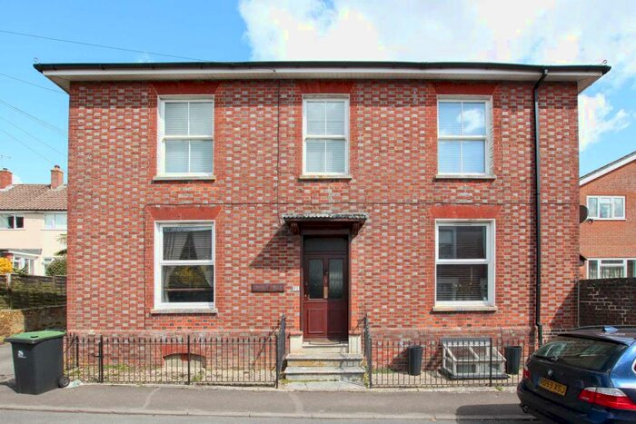 1 Bedroom Flat To Rent In Edward Street, Blandford Forum, DT11